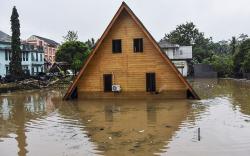 Ponpes Miftahul Huda Tasikmalaya Terendam Banjir<