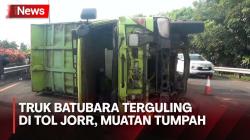 Sopir Kehilangan Kendali, Truk Angkut Batubara Terguling di Tol JORR Cakung