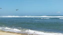 Pencarian 3 Wisatawan Hilang di Pantai Jembatan Panjang Diperluas hingga Perbatas Blitar <