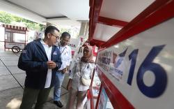 Partai Perindo Kembali Serahkan Gerobak UMKM, Kali Ini 4 Unit untuk Pedagang