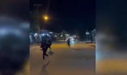 Viral Tawuran Depan Rumah Dinas Wali Kota Singkawang, Para Remaja Saling Serang<
