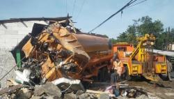 Kecelakaan di Serang, Sopir Truk Tewas Usai Tabrak Warung Diduga akibat Rem Blong