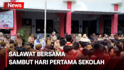 Suka Cita Hari Pertama Sekolah, SDN Bali Mester 06 Gelar Salawat Bersama