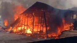 Gudang Material Bangunan di Cirebon Ludes Terbakar, 1 Pekerja Alami Luka Bakar<