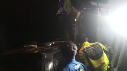 Kecelakaan Truk Terguling Timpa Minibus di Puncak Bogor, 3 Luka-luka