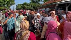 Luar Biasa, 1.000 Orang Antar Mempelai Pria ke Pelaminan di Situraja Sumedang<