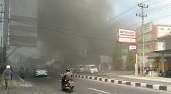 Toko Sparepart Motor Terbakar, Arus Lalu Lintas Solo-Sukoharjo Ditutup