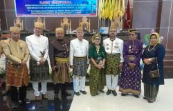 Sekda dan Ketua DPRD Pasangkayu Hadiri HUT Kabupaten Mamuju ke-483