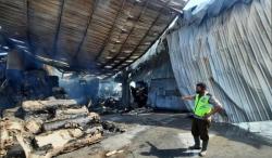 Tim Labfor Forensik Polda Jateng Selidiki Penyebab Kebakaran Pabrik Kertas di Kudus 