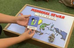 Dosen Pendidikan Luar Biasa UNY Bantu Pembuatan Alat Peraga Edukatif bagi Siswa Disabilitas<