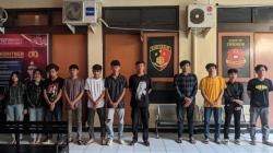Bawa Celurit dan Parang, 16 Anggota GBR dan XTC Sukabumi Ditangkap Polisi<