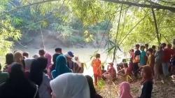 Ngeri, Buaya Bawa Mayat di Mulut Jadi Tontonan Warga Pandeglang