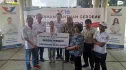 Partai Perindo Bagikan Gerobak ke Pedagang Kabupaten Tangerang, Tingkatkan Ekonomi Masyarakat<