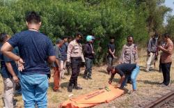 Pemotor Perempuan Tewas Tersambar Kereta di Bekasi usai Nekat Terobos Pintu Pelintasan