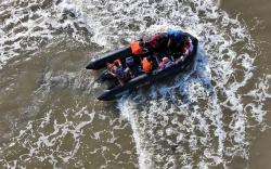 2 Anak Tenggelam Terseret Ombak di Tanjung Muara Sampara