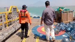 Kronologi Kapal Nelayan Terbalik di Perairan Cirebon, Lambung Bocor Diempas Ombak Besar<