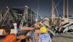 Kereta Tabrak Truk di Semarang, PT KAI Hitung Kerugian dan Lanjutkan Perbaikan<