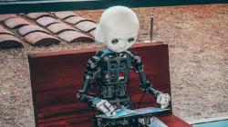 Bos Meta Sebut AI Generatif Sangat Bodoh, Tak Tawarkan Konten Original