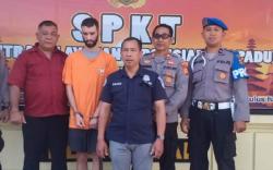 Bule Australia Aniaya WNA Prancis di Bar, Hajar Kepala Pakai Botol Bir
