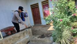 Gegara Pohon Sengon, Pria di Malang Bacok Tetangga hingga Jari Nyaris Putus 
