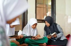 Kisah Noni Cantika Wiguna, Pelajar Bandung yang Diterima Kuliah Gratis di UGM<