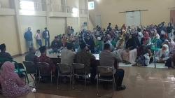 Tabungan Siswa Rp800 Juta Dibawa Kabur Kepala Sekolah, Orang Tua di Tasikmalaya Unjuk Rasa<