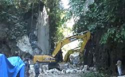 Tebing Karst 10 Meter Runtuh, Arus Lalu Lintas Maros-Bone Sempat Putus