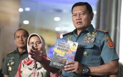 Panglima TNI Luncurkan Buku Perang Rusia vs Ukraina Berisi Analisa Intelijen