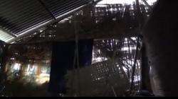 Kisah Pilu Kakek Nenek Tinggal di Rumah Reot dengan Cucu, Kerap Kehujanan saat Tidur