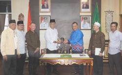 UMRAH Terima Hibah Lahan 14 Hektare untuk Pusat Riset Laut Natuna Utara