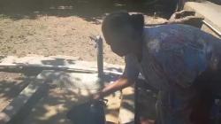 Kemarau Terjang Majalengka, Warga Bantrangsana Terpaksa Gunakan Air Kotor<