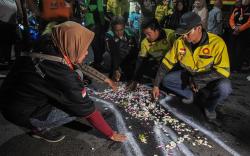Tabur Bunga-Doa Bersama di Lokasi Pembunuhan Sopir Taksi Online Semarang