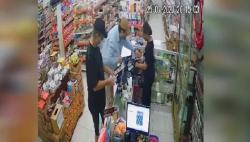 Viral Bule di Bali Hipnotis Kasir Minimarket Bawa Kabur Uang Rp3,5 Juta 