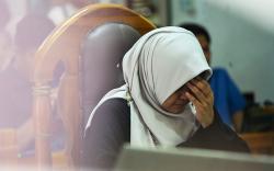 Tampang Terdakwa Kasus Suntik Vaksin Covid-19 Kosong Divonis 3 Bulan Penjara
