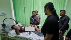 Pengendara Motor Ditebas Jarinya hingga Putus gegara Abaikan Klakson Mobil<