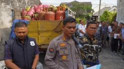 Gudang Pengoplosan Gas Elpiji di Medan Digerebek, Ratusan Tabung Diamankan