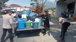 Operasi Pekat, Polisi Sita Puluhan Drum Miras Jenis Ciu di Bayongbong Garut<