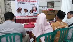 Bacaleg Partai Perindo Ajari Warga Tulungagung Cara Aktivasi KTA Berasuransi <