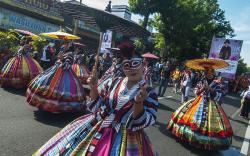 Kemeriahan Parade Klaten Lurik Carnival 2023