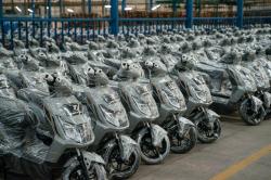 Rambah Pasar Global, Motor Listrik Buatan Indonesia Diekspor ke Malaysia