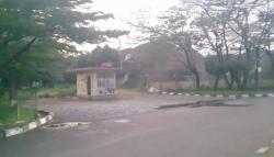 Puluhan Rumah Mewah Tak Berpenghuni di Jaktim Terbengkalai