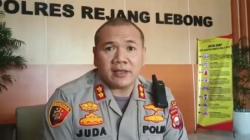 Guru Rejang Lebong Dikatapel Wali Murid gegara Tegur Anak Merokok, Polisi Buru Pelaku<