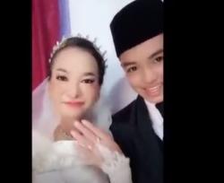 9 Fakta Wanita 41 Tahun Nikahi Brondong di Sambas, Nomor 3 Bak Judul FTV<