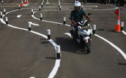 Melihat Ujian Praktik SIM yang Diubah, Lintasan Lebih Lebar dan Zig-zag Dihilangkan 