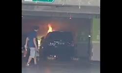 Viral Mobil Terbakar di Area Parkir Bandara Ngurah Rai, Sopir Hendak Jemput Wisatawan<