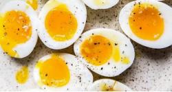 Suka Makan Telur Dadar atau Rebus, Amankah bagi Penderita Kolesterol?