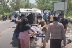 Kecelakaan di Bangkalan, Emak-Emak Pensiunan PNS Tewas Tabrak Rambu Lalu Lintas