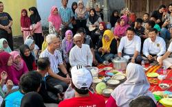 Ganjar Ditahan Pulang Warga Pati Ajak Sarapan, Ci Mehong: Sosok Pemimpin yang Dicintai Rakyat