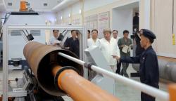Kim Jong Un Perintahkan Pabrik-Pabrik Senjata Korut Genjot Produksi, Ada Apa?