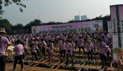 Pemprov DKI Tanam Ribuan Pohon Bakau di PIK Jakut untuk Cegah Banjir